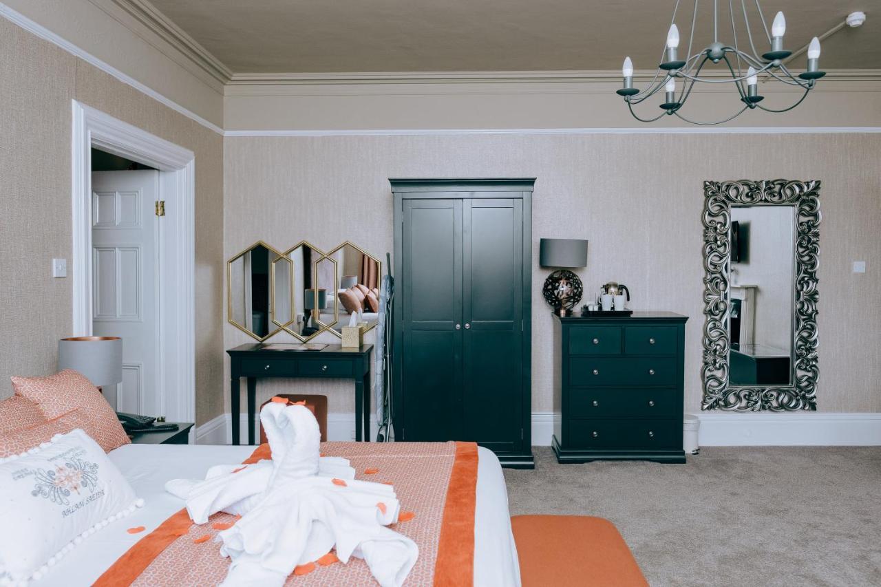 Court Colman Manor Guest House Bridgend  Luaran gambar