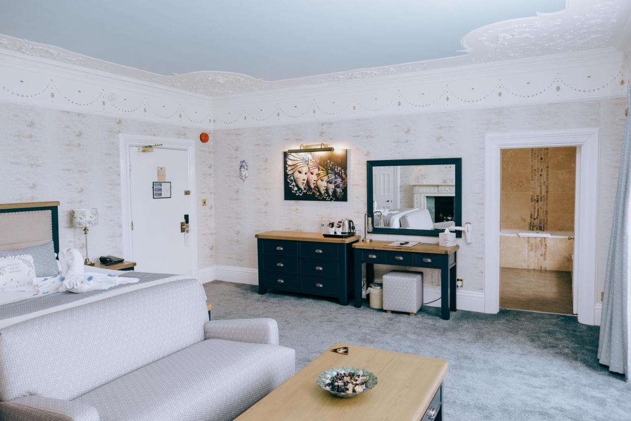 Court Colman Manor Guest House Bridgend  Luaran gambar